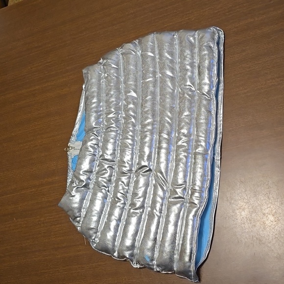 Silver puffy mini skirt size medium - Picture 1 of 6